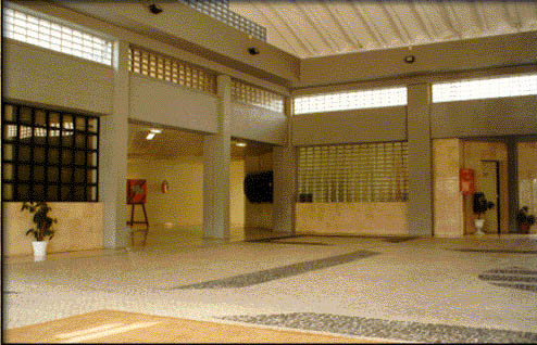 Entrada da camarata na Amadora