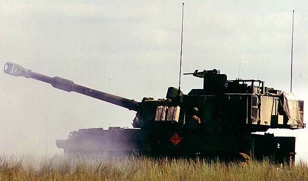 Obus 155mm Ap M109